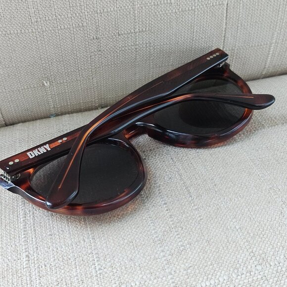 DKNY Women Sunglasses Vintage 90’s Bausch & Lomb Thick Tortoise Cat Eye Glasses - Picture 7 of 15